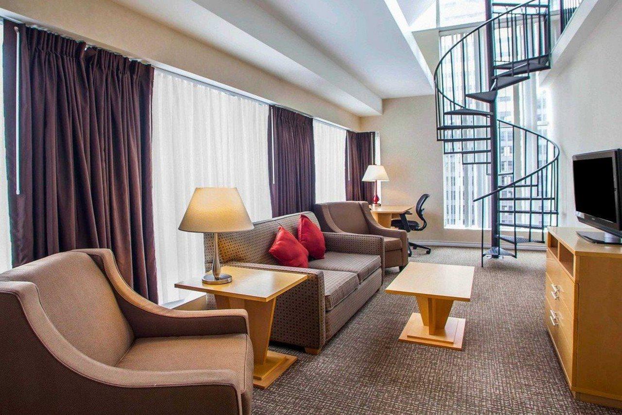 Comfort Suites Michigan Avenue Чикаго Екстер'єр фото