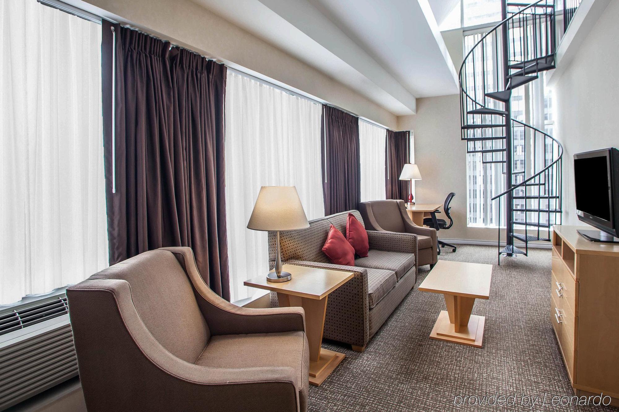 Comfort Suites Michigan Avenue Чикаго Екстер'єр фото